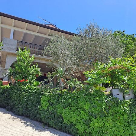 Appartamento Belvedere Roccascalegna Екстериор снимка